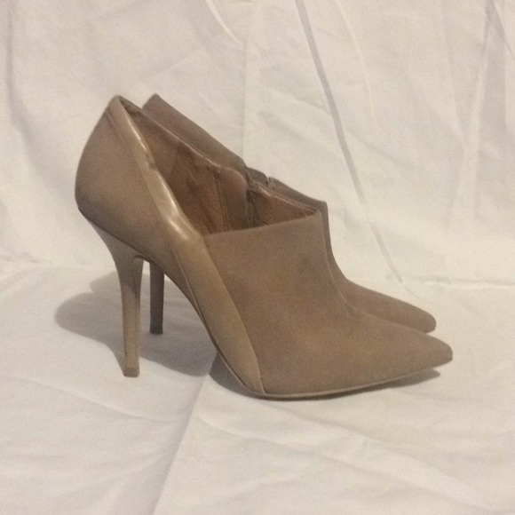 Steve Madden pointed toe ankle boot - Picture 2 of 7